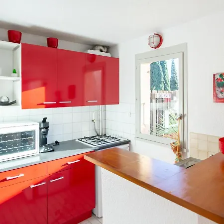 Les Captivantes Ii-8 By Interhome