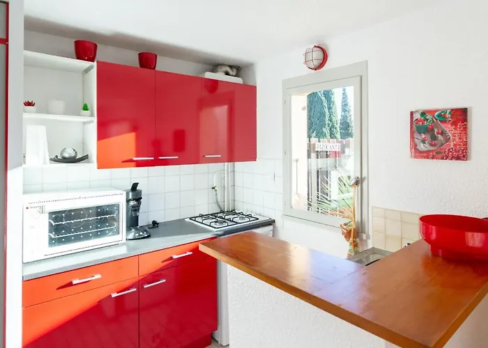 Les Captivantes Ii-8 By Interhome